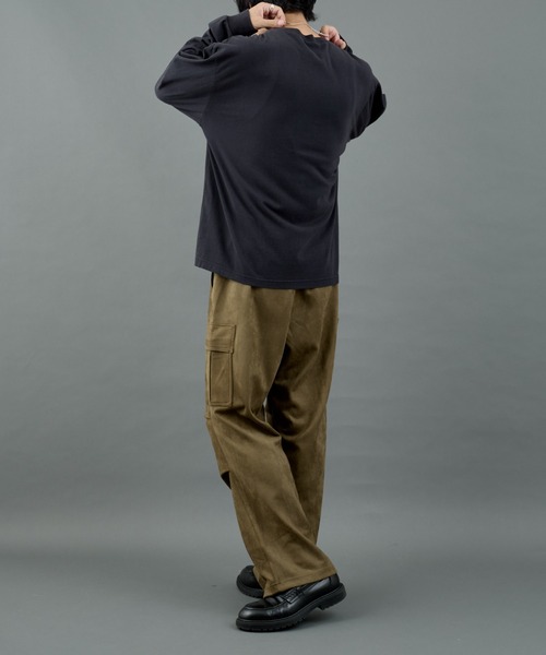 COLONY 2139（コロニートゥーワンスリーナイン）の「シンセティックスエードカーゴパンツ（カーゴパンツ・メンズ・チャコールグレー/アイボリー/ブラック/カーキ・MEDIUM/LARGE）」の15枚目の写真