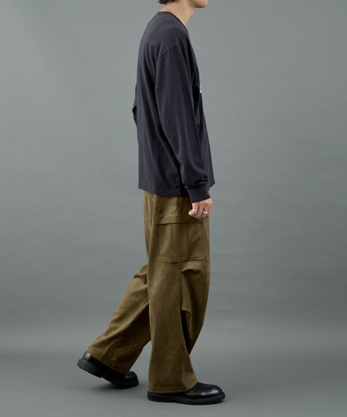 COLONY 2139（コロニートゥーワンスリーナイン）の「シンセティックスエードカーゴパンツ（カーゴパンツ・メンズ・チャコールグレー/アイボリー/ブラック/カーキ・MEDIUM/LARGE）」の16枚目の写真