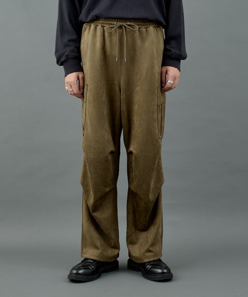 COLONY 2139（コロニートゥーワンスリーナイン）の「シンセティックスエードカーゴパンツ（カーゴパンツ・メンズ・チャコールグレー/アイボリー/ブラック/カーキ・MEDIUM/LARGE）」の17枚目の写真