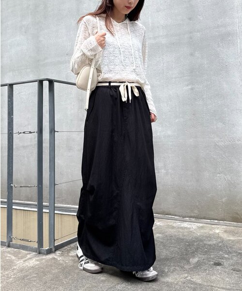 CIAOPANIC TYPY（チャオパニックティピー）の「光沢ナイロンリメイク風ミリタリースカート（スカート・レディース・ブラック/カーキ/ブラウン・LARGE/MEDIUM/SMALL）」の12枚目の写真