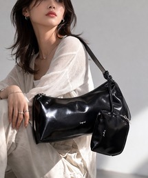 Ungrid | 【Ungrid/アングリッド】　ポーチチャーム付　ワイドバックルベルト ワンハンドルショルダーバッグ(ショルダーバッグ)