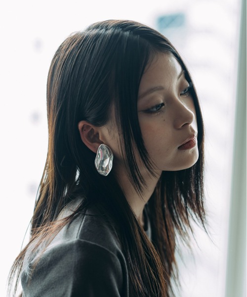 Nothing And Others(ナッシングアンドアザーズ)の「「Nothing And Others/ナッシングアンドアザーズ」Smooth Light Earrings(イヤリング・レディース・シルバー・FREE)」の9枚目の写真