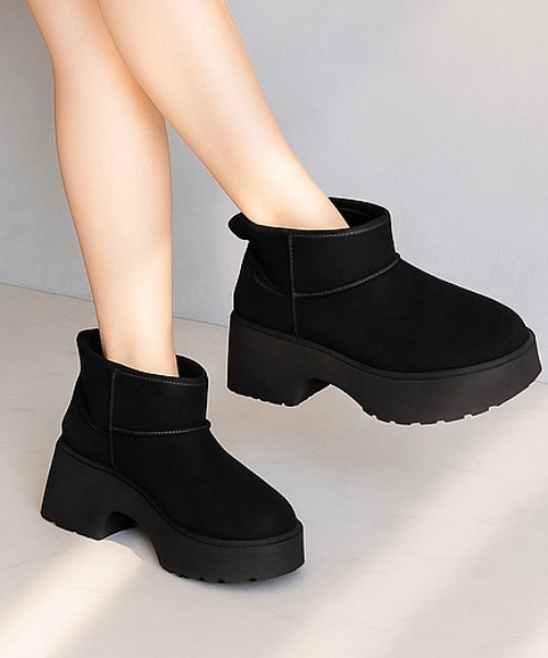 VIVIAN(ヴィヴィアン)の「もふぽか厚底7cmチャンキーヒールムートンブーツ(ブーツ・レディース・ベージュ/キャメル/ブラック・M/S/LL/L)」の2枚目の写真