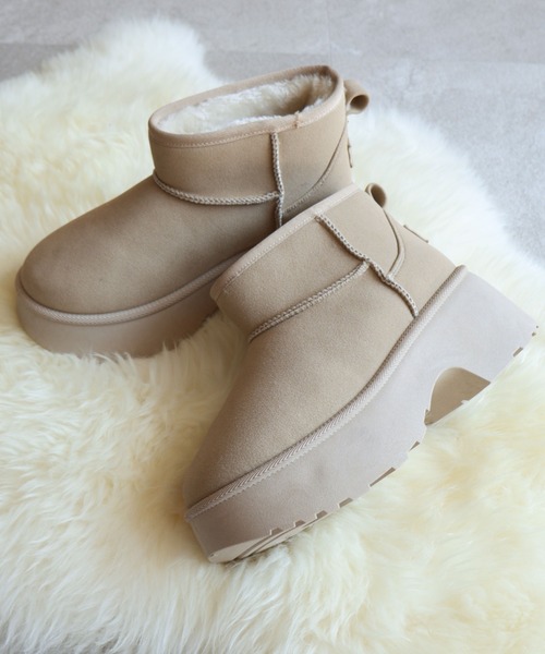 VIVIAN(ヴィヴィアン)の「もふぽか厚底7cmチャンキーヒールムートンブーツ(ブーツ・レディース・ベージュ/キャメル/ブラック・M/S/LL/L)」の14枚目の写真