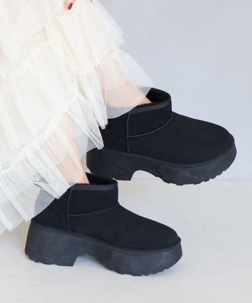 VIVIAN(ヴィヴィアン)の「もふぽか厚底7cmチャンキーヒールムートンブーツ(ブーツ・レディース・ベージュ/キャメル/ブラック・M/S/LL/L)」の11枚目の写真