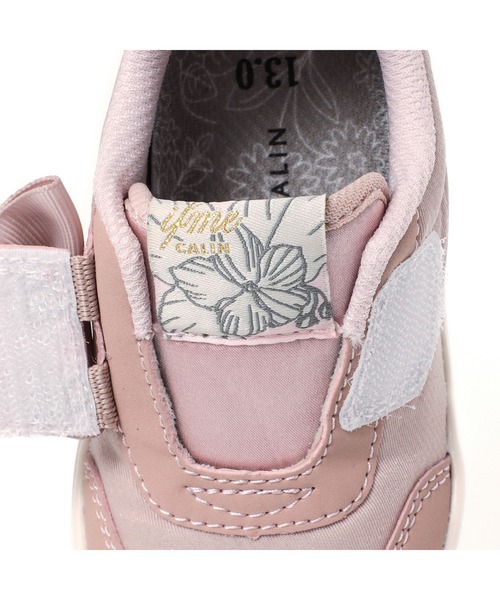 IFME（イフミー）の「BABY｜Wild flower series ビッグリボンスニーカー[リンクコーデ]（スニーカー・キッズ・ホワイト/ピンク/ブラック・12.0cm/12.5cm/13.0cm/13.5cm/14.0cm/14.5cm/15.0cm）」の17枚目の写真
