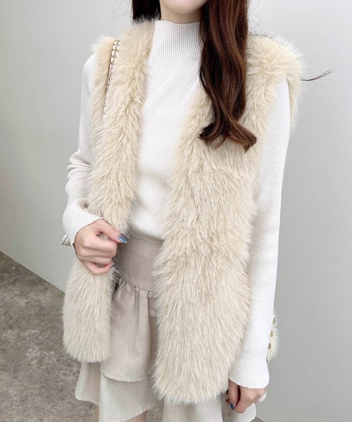 INGNI(イング)の「エコファーベスト(ベスト・レディース・アイボリー/グレー/ベージュ・M)」の3枚目の写真