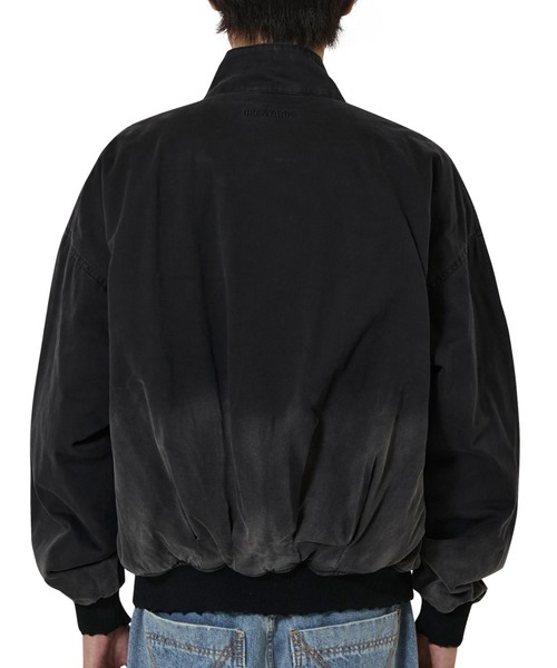 OY（オーワイ）の「『OY/オーワイ』 CURVED PANEL WASHED DAMAGE BOMBER JACKET/カーブパネル ボンバージャケット（その他アウター・レディース・ブラック・L）」の4枚目の写真