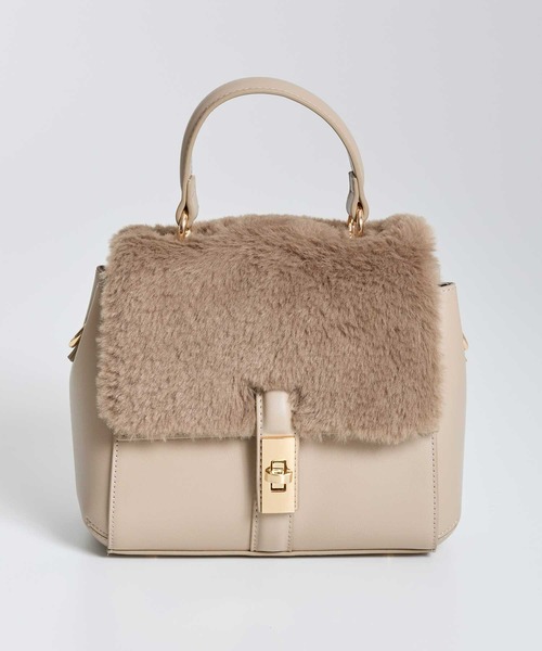 NOELA（ノエラ）の「ワンハンドル２ＷＡＹファーフラップバッグ（ハンドバッグ・レディース・オフホワイト/モカ・フリー）」の2枚目の写真