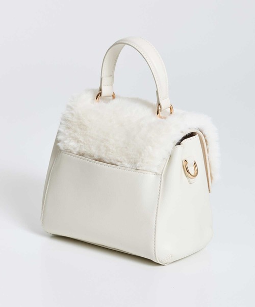 NOELA（ノエラ）の「ワンハンドル２ＷＡＹファーフラップバッグ（ハンドバッグ・レディース・オフホワイト/モカ・フリー）」の4枚目の写真