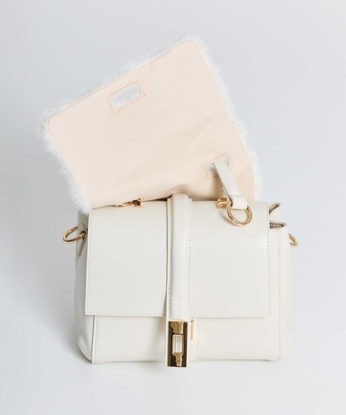 NOELA（ノエラ）の「ワンハンドル２ＷＡＹファーフラップバッグ（ハンドバッグ・レディース・オフホワイト/モカ・フリー）」の7枚目の写真