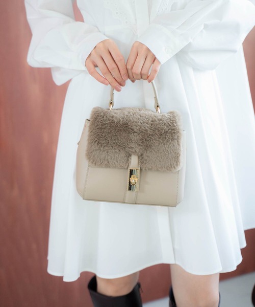 NOELA（ノエラ）の「ワンハンドル２ＷＡＹファーフラップバッグ（ハンドバッグ・レディース・オフホワイト/モカ・フリー）」の15枚目の写真