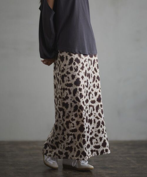 CRAFT STANDARD BOUTIQUE（クラフトスタンダードブティック）の「ヒョウ柄プリントIラインスカート（スカート・レディース・グレー/ベージュ・FREE）」の20枚目の写真