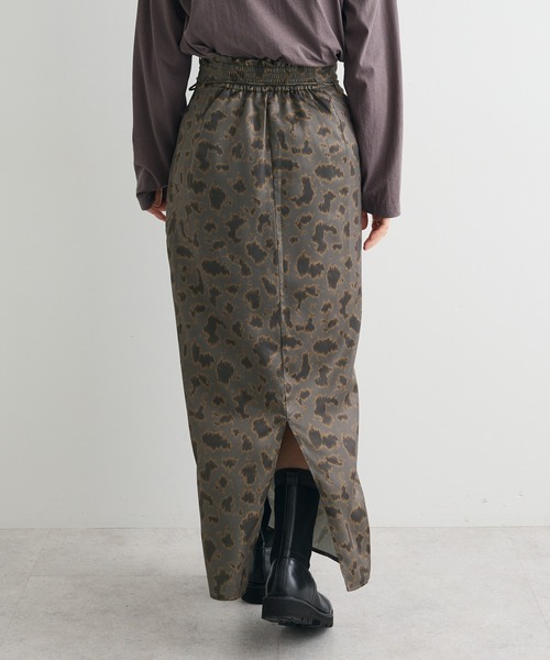 CRAFT STANDARD BOUTIQUE（クラフトスタンダードブティック）の「ヒョウ柄プリントIラインスカート（スカート・レディース・グレー/ベージュ・FREE）」の5枚目の写真