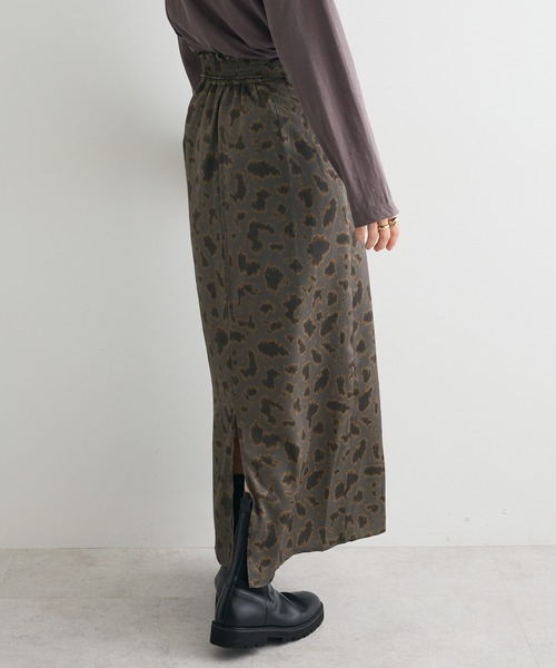 CRAFT STANDARD BOUTIQUE（クラフトスタンダードブティック）の「ヒョウ柄プリントIラインスカート（スカート・レディース・グレー/ベージュ・FREE）」の6枚目の写真