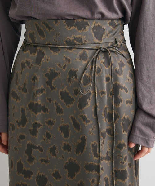 CRAFT STANDARD BOUTIQUE（クラフトスタンダードブティック）の「ヒョウ柄プリントIラインスカート（スカート・レディース・グレー/ベージュ・FREE）」の15枚目の写真