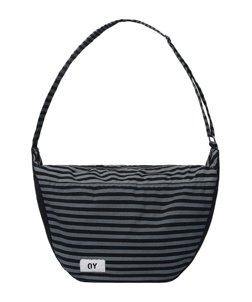 OY（オーワイ）の「『OY/オーワイ』STRIPE CURVE BAG/ストライプ カーブバッグ（ショルダーバッグ・レディース・ブラック・FREE）」の7枚目の写真