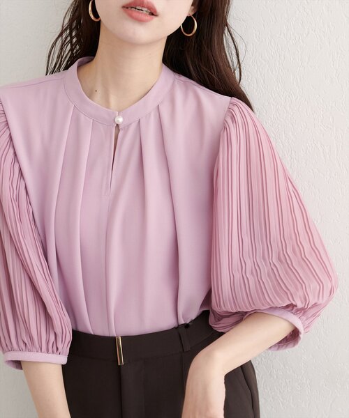 natural couture(ナチュラルクチュール)の「【WEB限定】プリーツスリーブきれいめブラウス(シャツ/ブラウス・レディース・ピンク/ネイビー/ミント/ベージュ/オフホワイト・FREE)」の5枚目の写真