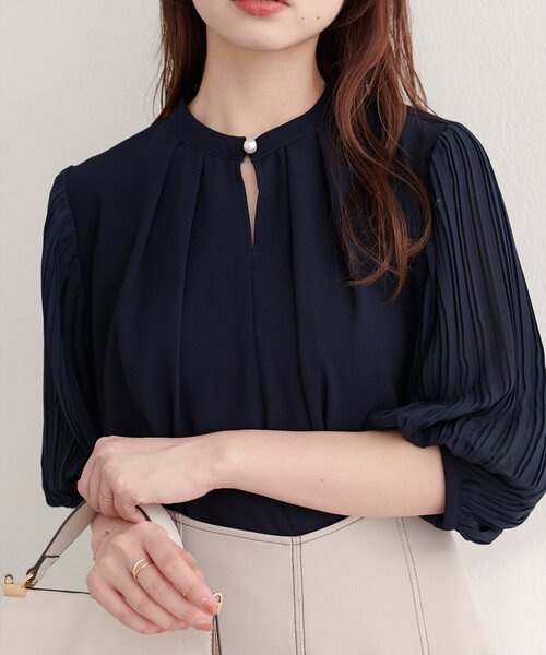 natural couture(ナチュラルクチュール)の「【WEB限定】プリーツスリーブきれいめブラウス(シャツ/ブラウス・レディース・ピンク/ネイビー/ミント/ベージュ/オフホワイト・FREE)」の22枚目の写真