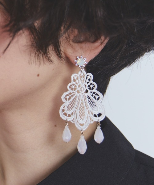 manana suerte(マニャーナスエルテ)の「レース×ビジューピアス(ピアス(両耳用)・レディース・ブラック/ホワイト・FREE)」の10枚目の写真