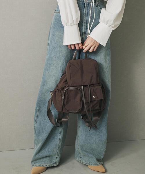 SENSE OF PLACE by URBAN RESEARCH(センスオブプレイスバイアーバンリサーチ)の「撥水マルチポケットナイロンリュック(バックパック/リュック・レディース・ブラウン/ブラック・ONE)」の6枚目の写真