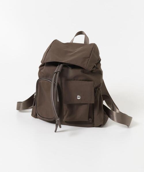 SENSE OF PLACE by URBAN RESEARCH(センスオブプレイスバイアーバンリサーチ)の「撥水マルチポケットナイロンリュック(バックパック/リュック・レディース・ブラウン/ブラック・ONE)」の10枚目の写真