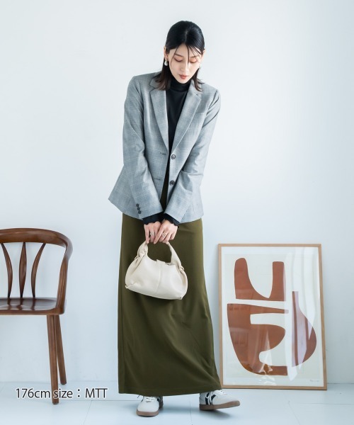 slattgir(スラットジール)の「高身長 ストレッチチェック柄テーラードジャケット(トールサイズ)(カセット対応)(テーラードジャケット・レディース・グレー・TM/TL/TLL/T3L/T4L/T5L)」の2枚目の写真