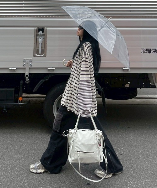 Chikashitsu +(チカシツプラス)の「【Chikashitsu +】oversized layered border washed long sleeve / 【チカシツプラス】オーバーサイズウォッシュドレイヤードボーダー長袖Tシャツ(Tシャツ/カットソー・メンズ・ホワイト/ブラック・ONE SIZE)」の6枚目の写真