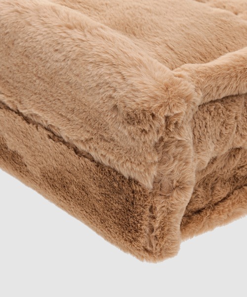 MARNI(マルニ)の「FUR FABRIC / ミニバスケットバッグ(ショルダーバッグ・レディース・ピンク/ベージュ・ONE SIZE)」の4枚目の写真