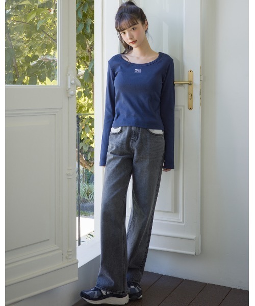 muahmuah(ムーアムーア)の「A'GEM/9 × .kom 『muah muah/ムーアムーア』 STITCH LOGO ROUND LONG SLEEVE/ラウンドネック ステッチ長袖Tシャツ(Tシャツ/カットソー・レディース・ネイビー/ホワイト/チャコールグレー/ブラック・FREE)」の7枚目の写真