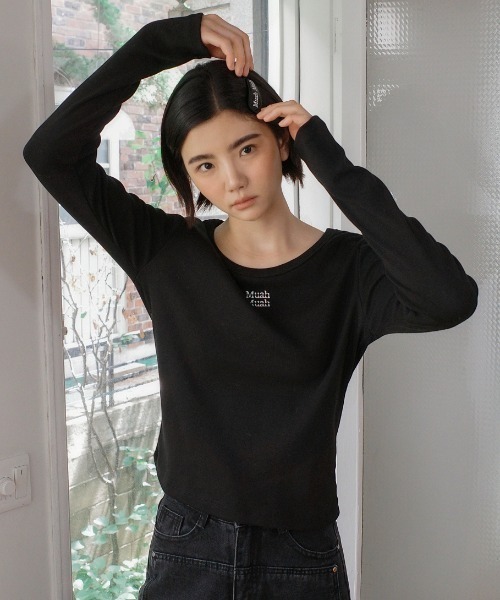 muahmuah(ムーアムーア)の「A'GEM/9 × .kom 『muah muah/ムーアムーア』 STITCH LOGO ROUND LONG SLEEVE/ラウンドネック ステッチ長袖Tシャツ(Tシャツ/カットソー・レディース・ネイビー/ホワイト/チャコールグレー/ブラック・FREE)」の17枚目の写真