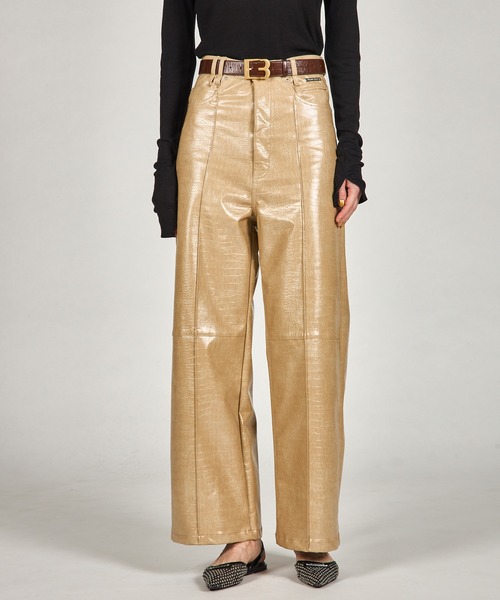 PRANK PROJECT（プランクプロジェクト）の「シンセティックレザープレスパンツ / Synthetic Leather Press Pants（その他パンツ・レディース・ベージュ/ダークブラック/ブラック・36/38）」の3枚目の写真