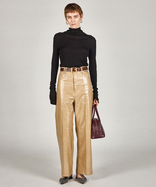 PRANK PROJECT（プランクプロジェクト）の「シンセティックレザープレスパンツ / Synthetic Leather Press Pants（その他パンツ・レディース・ベージュ/ダークブラック/ブラック・36/38）」の11枚目の写真