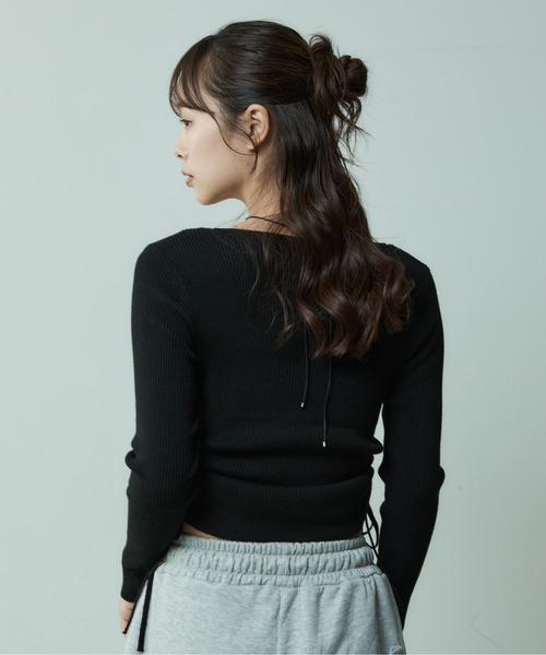VIVID LADY(ビビッドレディー)の「フェイクレイヤードドロストリブニット(ニット/セーター・レディース・ベージュ/ブラック/ワイン/グレー・FREE)」の13枚目の写真