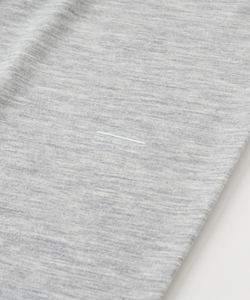 Product Twelve(プロダクトトゥエルブ)の「Product Twelve (プロダクト トゥエルブ) Super 140's /130's Melino Wool Sweat(スウェットパンツ・メンズ・ライトグレー・2/1)」の2枚目の写真