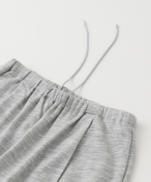 Product Twelve(プロダクトトゥエルブ)の「Product Twelve (プロダクト トゥエルブ) Super 140's /130's Melino Wool Sweat(スウェットパンツ・メンズ・ライトグレー・2/1)」の7枚目の写真