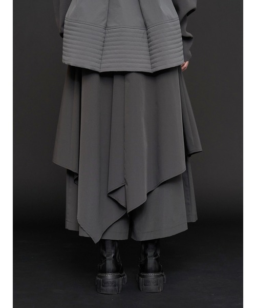 UN3D.(アンスリード)の「ASYMME LAYERED PT / アシメレイヤードパンツ(その他パンツ・レディース・ブラック/グレー・36/38/40)」の13枚目の写真