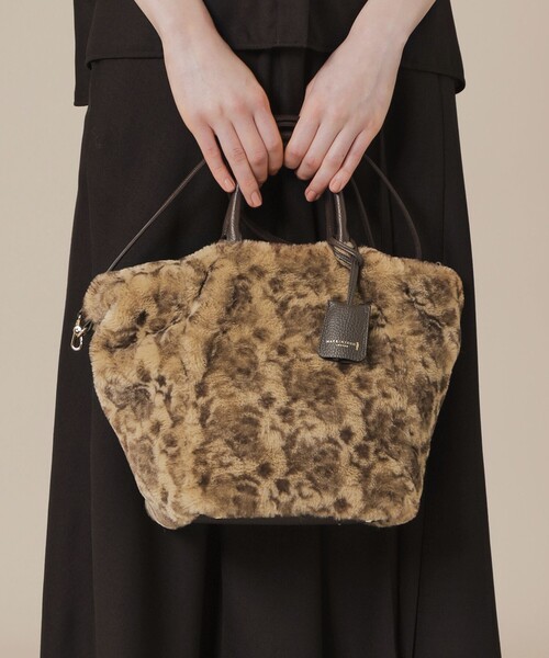 MACKINTOSH LONDON（マッキントッシュ ロンドン）の「【婦人画報11月号掲載】エコペルファーバイブリーBAG（ショルダーバッグ・レディース・ベージュ系その他3・FREE）」の2枚目の写真