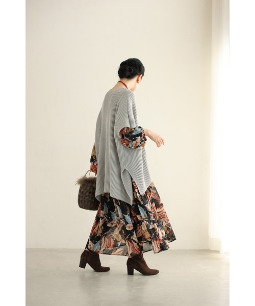 cawaii(カワイイ)の「(黒)季節に色づくリーフ柄ミディアムワンピース(ワンピース・レディース・ブラック・FREE)」の12枚目の写真