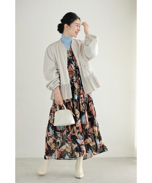 cawaii(カワイイ)の「(黒)季節に色づくリーフ柄ミディアムワンピース(ワンピース・レディース・ブラック・FREE)」の10枚目の写真