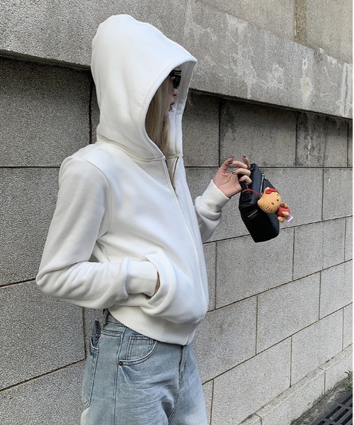 gossip!ロサンゼルス(ゴシップロサンゼルス)の「着回し力バツグン! 万能ショートジップパーカー フルジップ Y2K(パーカー・レディース・グレー/オフホワイト・FREE)」の10枚目の写真