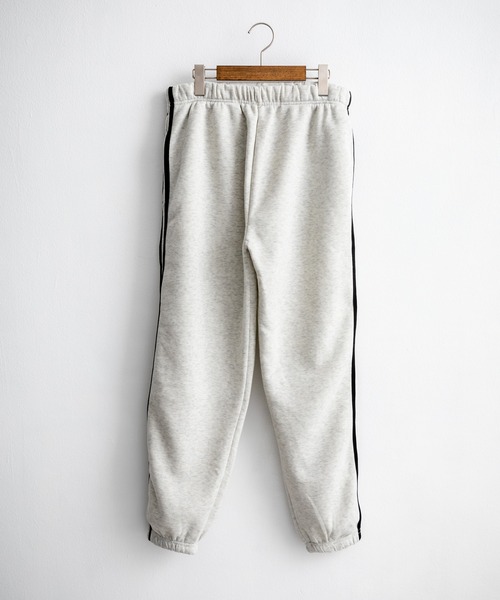 Rocky Monroe(ロッキーモンロー)の「裏起毛サイドラインバルーンスウェットジョガーパンツ(スウェットパンツ・メンズ・オートミール/チャコール/グレイッシュベージュ/ブラック・M/L/XL)」の20枚目の写真