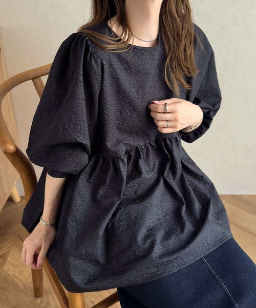 KOBE LETTUCE（コウベレタス）の「[ mamaレタス ] ジャガードフレアボリュームスリーブトップス（マタニティウェア/グッズ・レディース・ブラック/オフホワイト・M）」の14枚目の写真