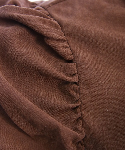 clear（クリア）の「ピーチリボンタックシャツ[大人 カジュアル フェミニン ガーリー]≪AW新作≫（シャツ/ブラウス・レディース・ブラウン/ベージュ/キャメル・F）」の21枚目の写真