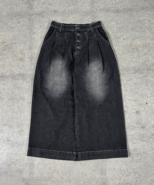 MandO(Auntie Rosa)(エムオー)の「2タックウォッシュデニムワイドパンツ/セットアップ着用可(デニムパンツ・メンズ・ブラック/インディゴブルー・MEDIUM/SMALL/LARGE)」の3枚目の写真