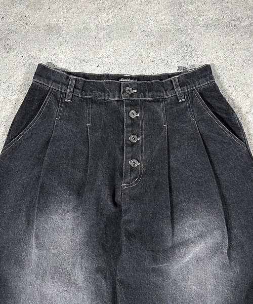 MandO(Auntie Rosa)(エムオー)の「2タックウォッシュデニムワイドパンツ/セットアップ着用可(デニムパンツ・メンズ・ブラック/インディゴブルー・MEDIUM/SMALL/LARGE)」の5枚目の写真