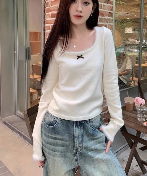 VIBGYOR Women(ヴィブジョー ウィメン)の「【Mayree】ワンポイント リボン ニット(ニット/セーター・レディース・アイボリー・SMALL/LARGE)」の2枚目の写真