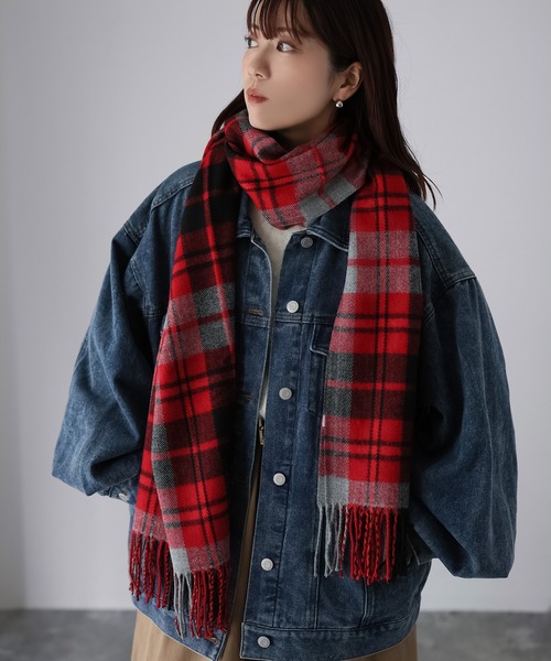 Riberry（リベリー）の「【静電気防止】チェック柄大判マフラー（マフラー・レディース・グリーン/レッド・FREE）」の16枚目の写真