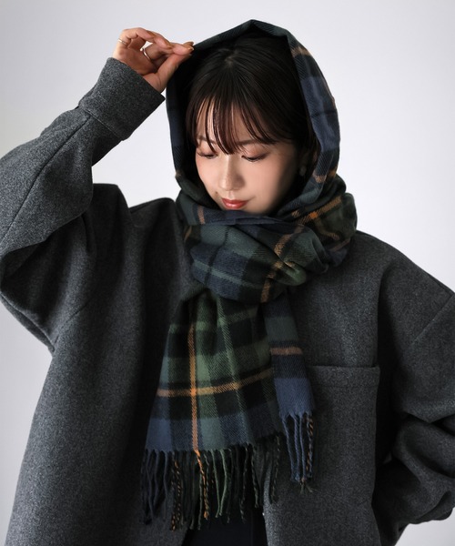 Riberry（リベリー）の「【静電気防止】チェック柄大判マフラー（マフラー・レディース・グリーン/レッド・FREE）」の14枚目の写真