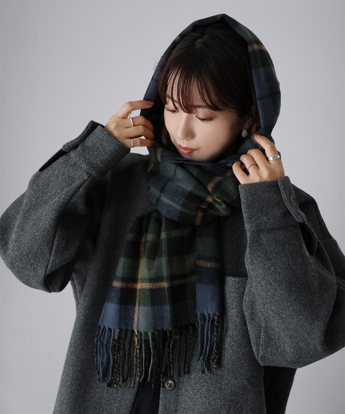 Riberry（リベリー）の「【静電気防止】チェック柄大判マフラー（マフラー・レディース・グリーン/レッド・FREE）」の15枚目の写真